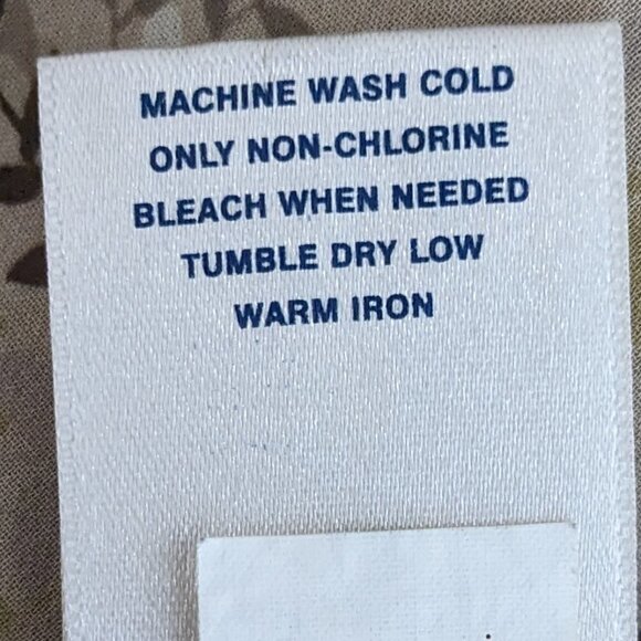 Women OLD NAVY Elegant, Tan/Brown Floral Lined Chiffon Knee Length Skirt; Size 8 - Picture 4 of 4